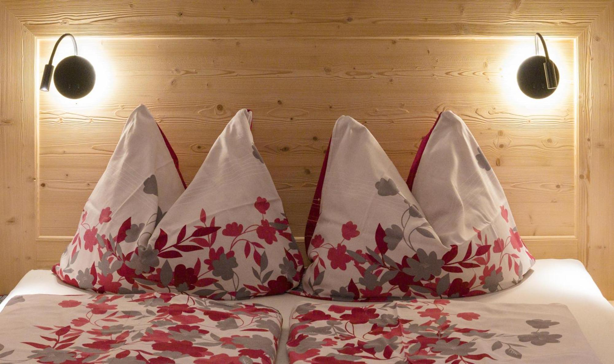 Bauernhof Glanzern Farm stay *